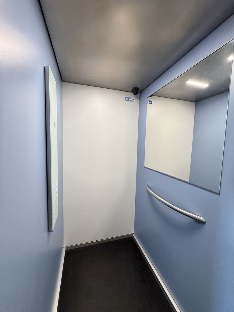 3 pokoje z widokiem na panoramę miasta (13)