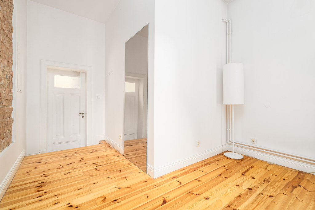 Wyjątkowe 4.pok. mieszkanie z duszą w kamienicy! (15)