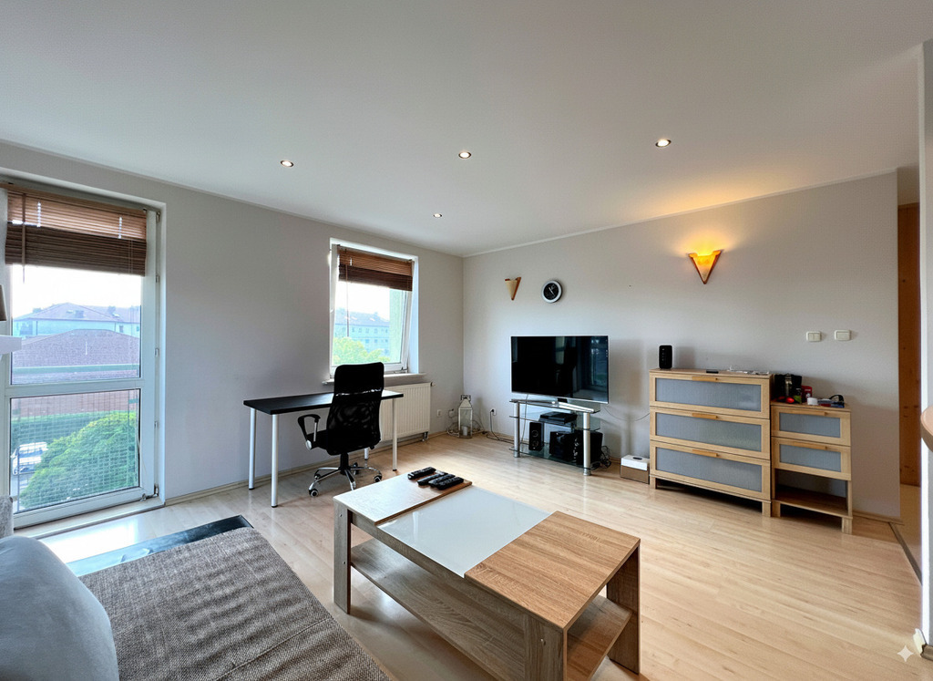 Świetne 2 pokoje w cudownej cenie z widokiem! (4)