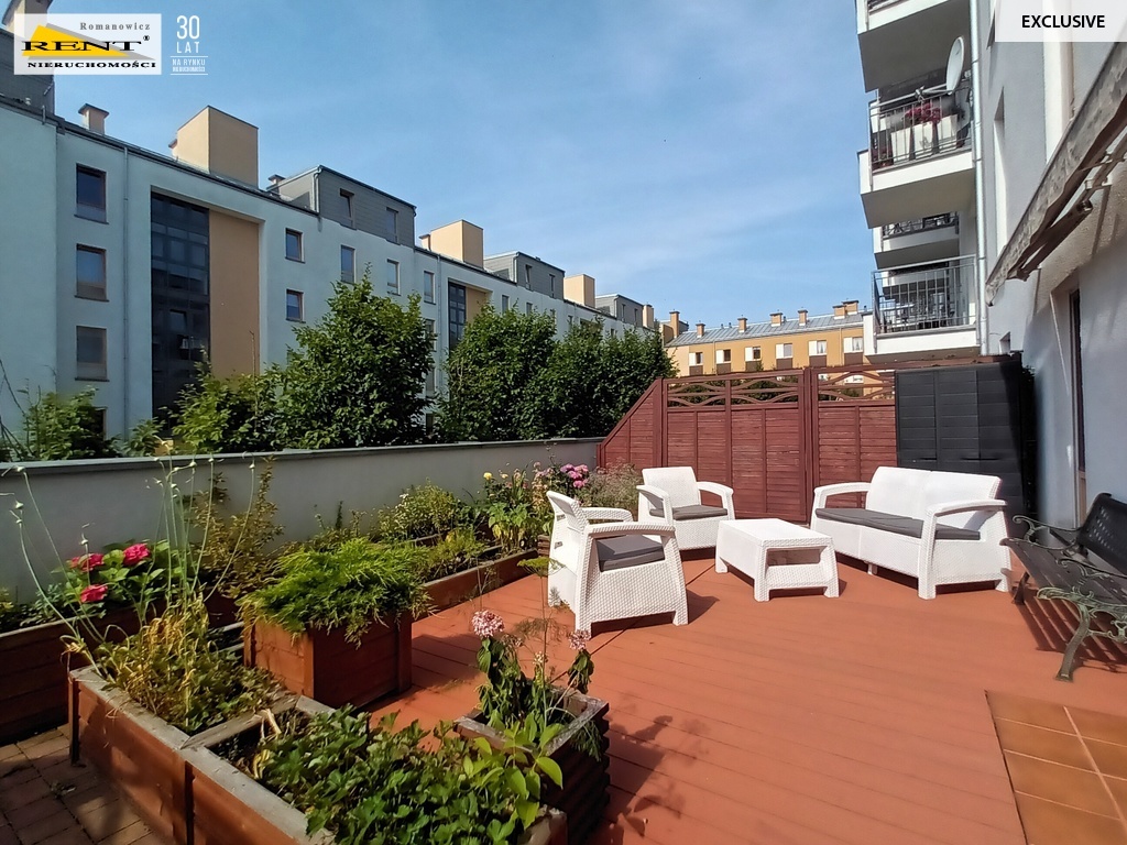 Apartament wśród zieleni, taras, balkon, garaż (1)