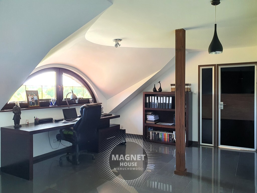 Okazja! Dom nad jeziorem z basenem i sauną (11)