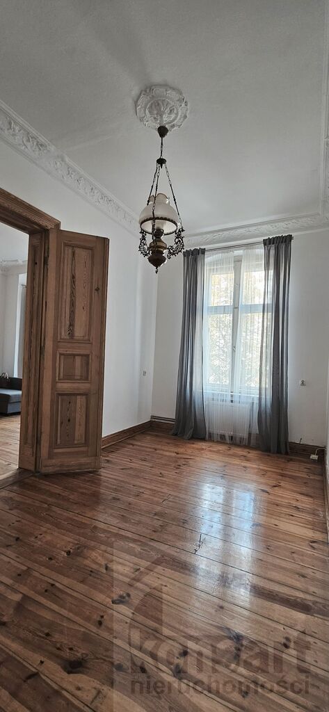 Wyjątkowe, oryginalne mieszkanie w kamienicy (9)