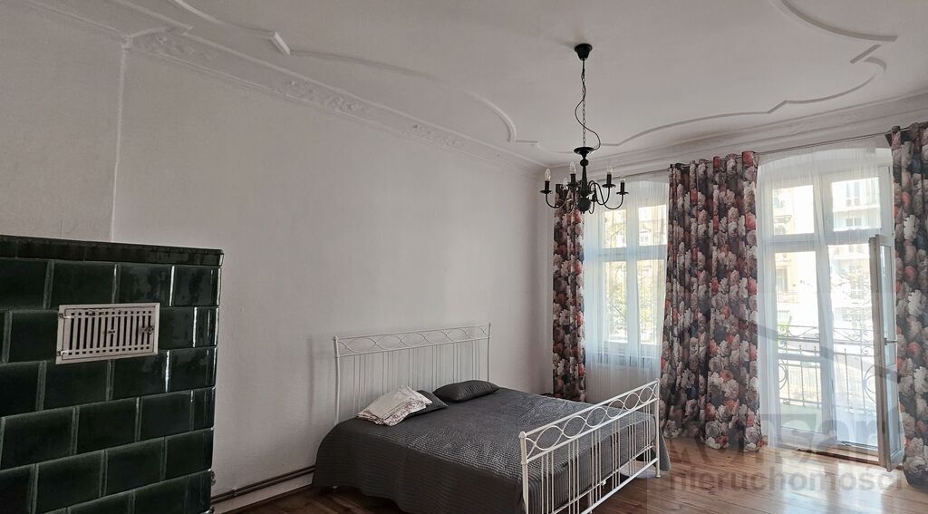 Wyjątkowe, oryginalne mieszkanie w kamienicy (13)