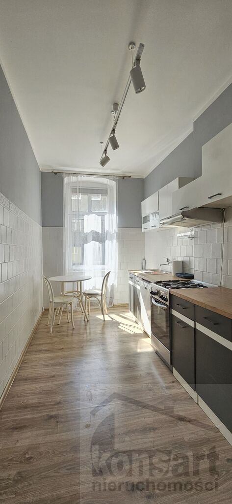 Wyjątkowe, oryginalne mieszkanie w kamienicy (15)