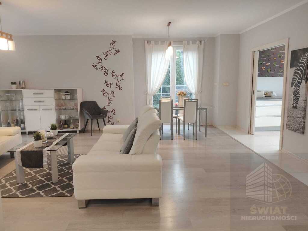 Na sprzedaż komfortowy dom wolnostojący (2)