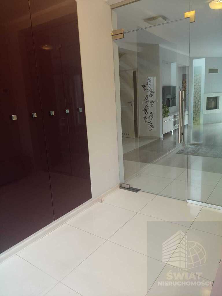 Na sprzedaż komfortowy dom wolnostojący (6)