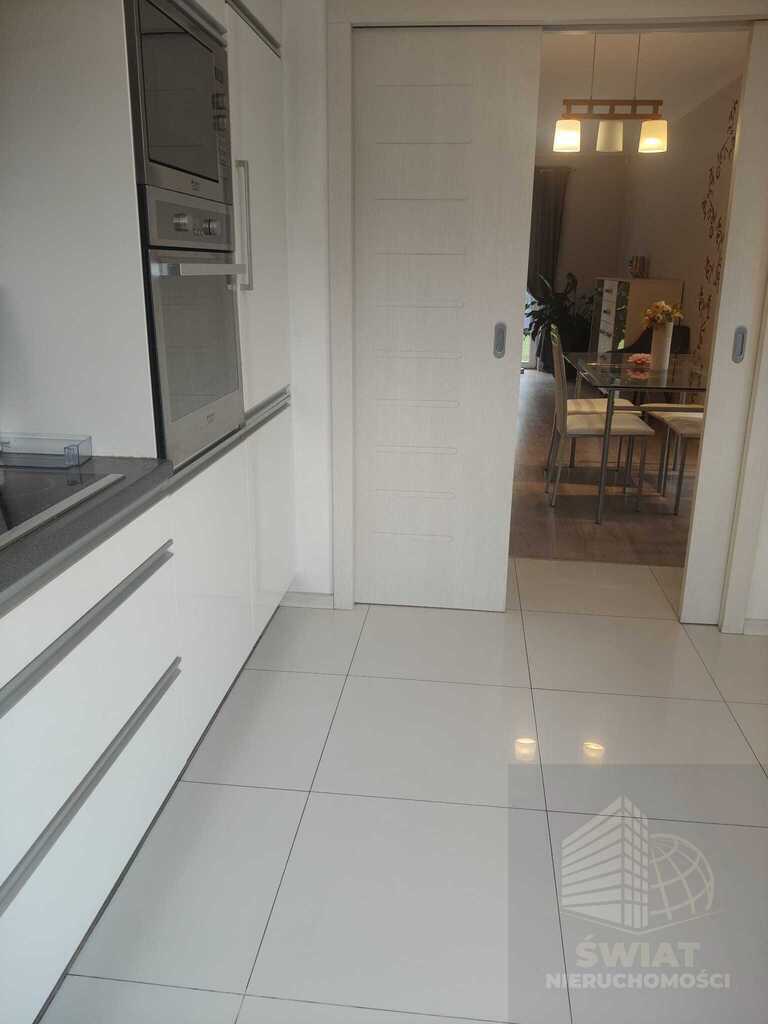 Na sprzedaż komfortowy dom wolnostojący (10)