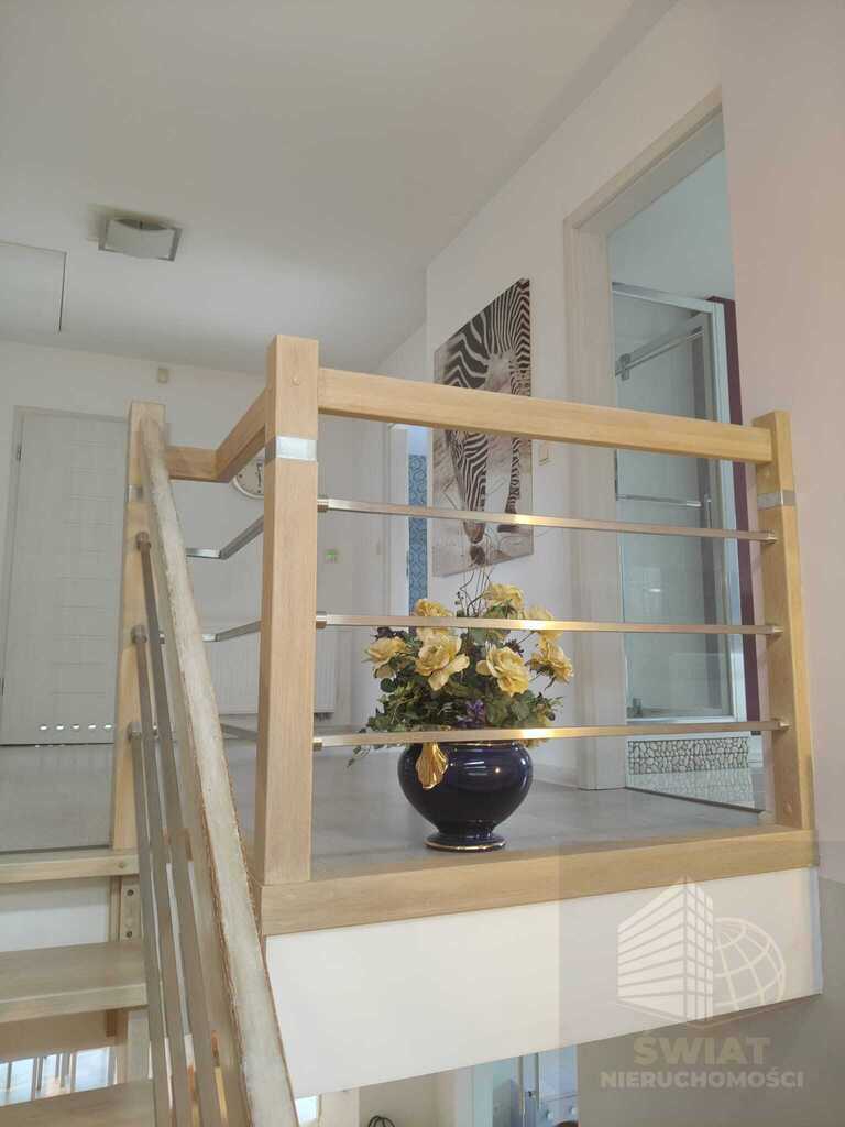 Na sprzedaż komfortowy dom wolnostojący (15)