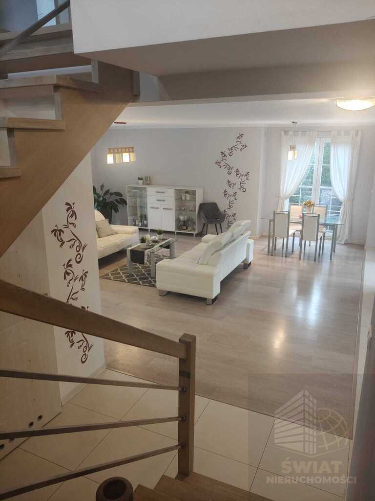 Na sprzedaż komfortowy dom wolnostojący (1)