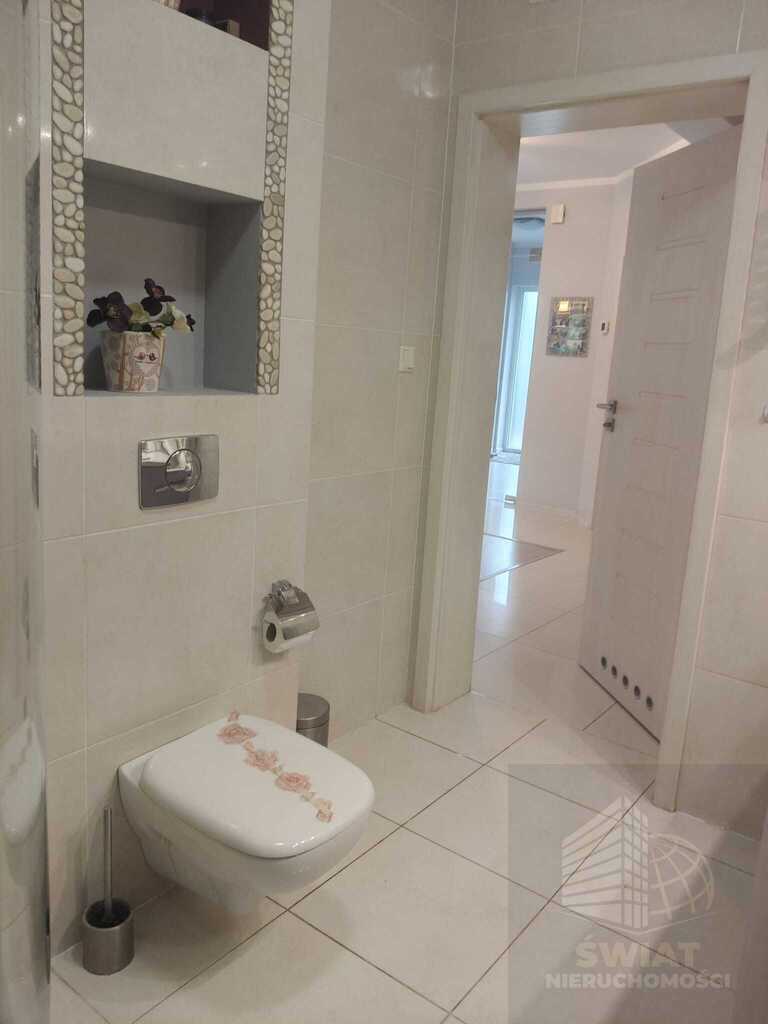 Na sprzedaż komfortowy dom wolnostojący (24)