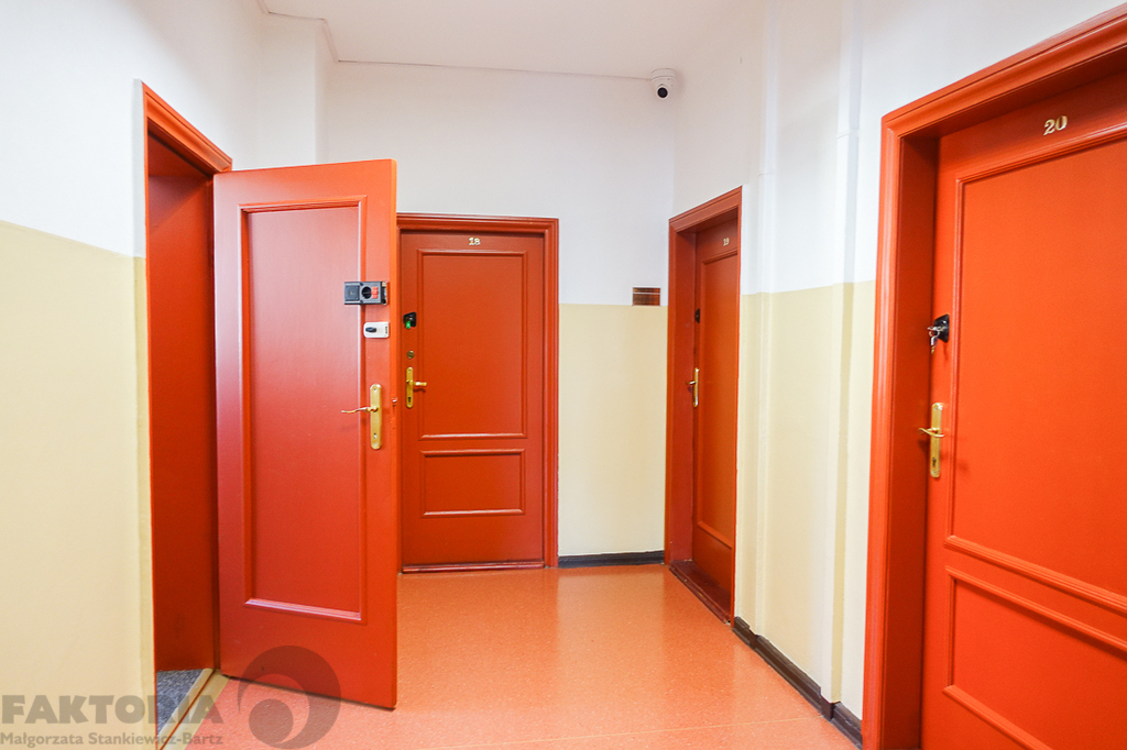 Budynek biurowy (10)