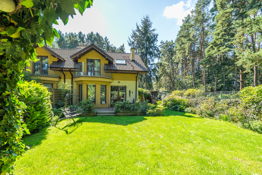 Wyjątkowe pół bliźniaka pod lasem w Wołczkowie! (1)