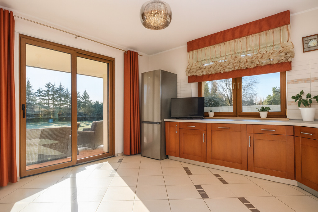 Dom w zaciszu parterowy z możliwością poddasza (4)