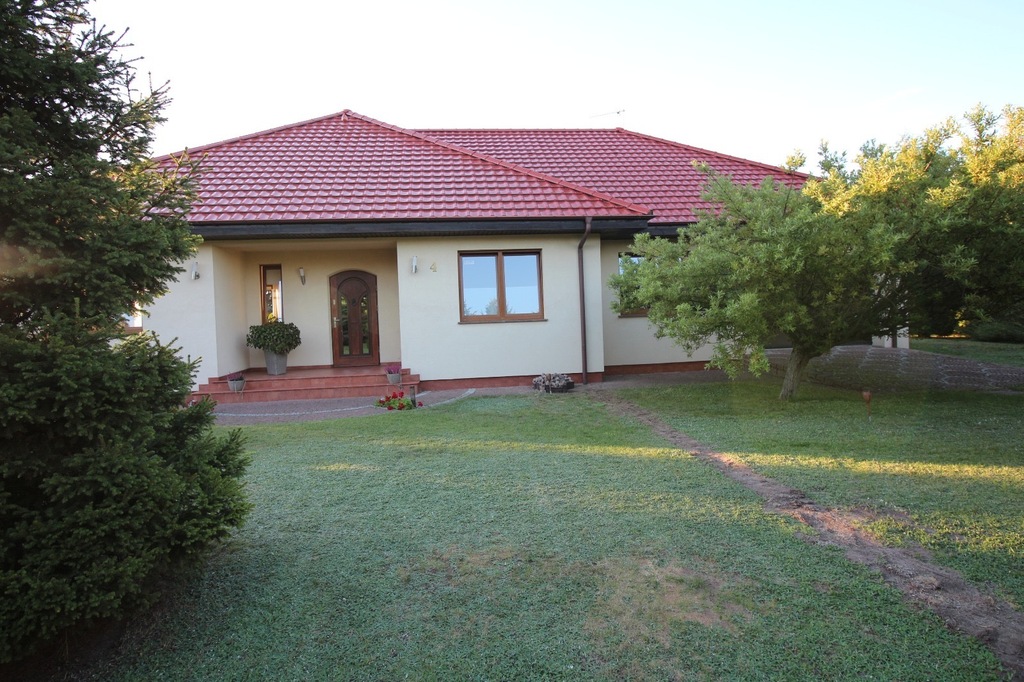 Dom w zaciszu parterowy z możliwością poddasza (1)