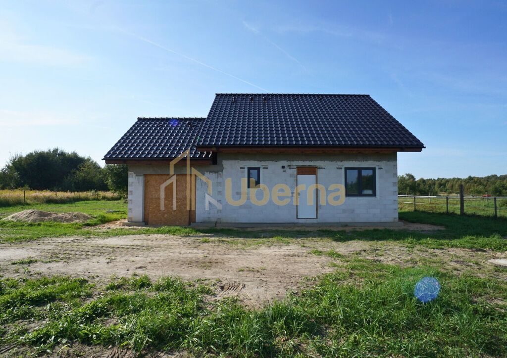 Mały dom w Białuniu na dużej działce (11)