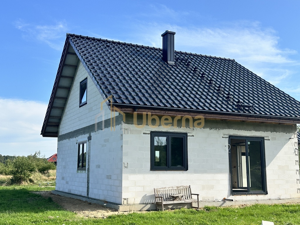 Mały dom w Białuniu na dużej działce (3)