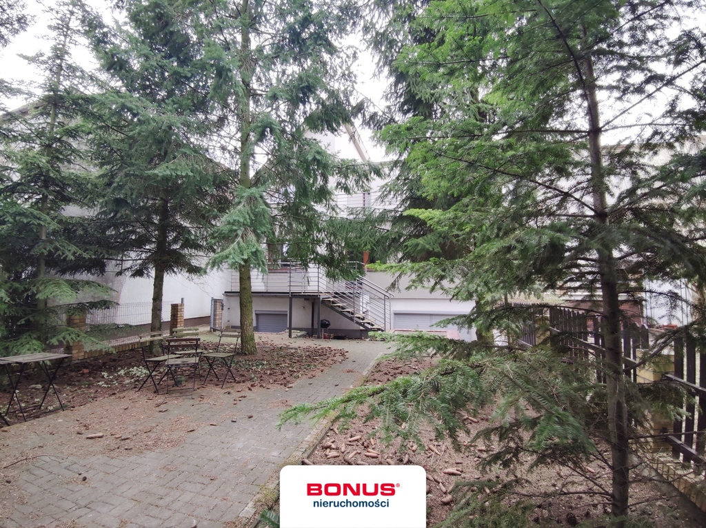 # Os. Bajkowe # skrajny, duży szereg # na biuro # (14)