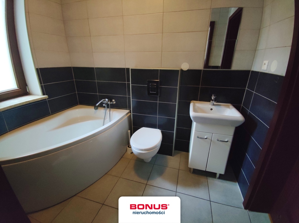 # Os. Bajkowe # skrajny, duży szereg # na biuro # (17)