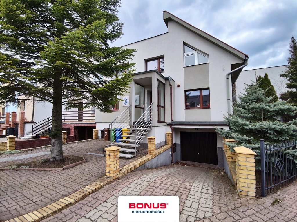 # Os. Bajkowe # skrajny, duży szereg # na biuro # (4)