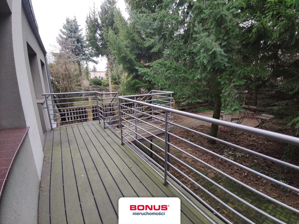 # Os. Bajkowe # skrajny, duży szereg # na biuro # (3)