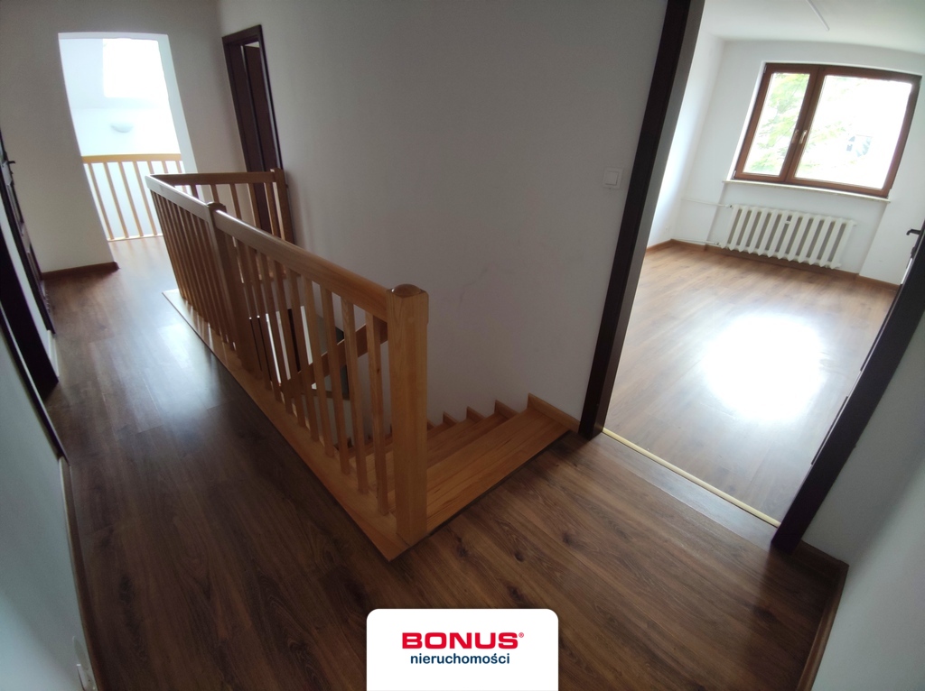 # Os. Bajkowe # skrajny, duży szereg # na biuro # (8)