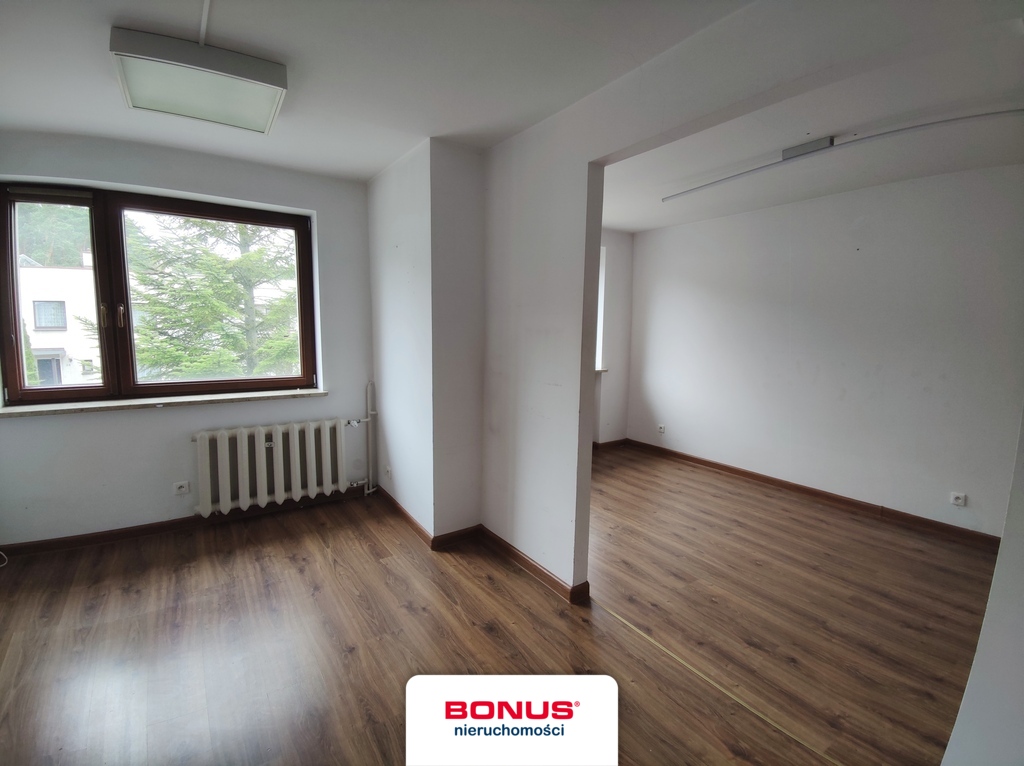 # Os. Bajkowe # skrajny, duży szereg # na biuro # (10)