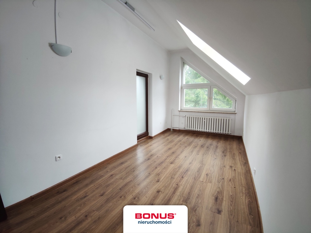 # Os. Bajkowe # skrajny, duży szereg # na biuro # (18)