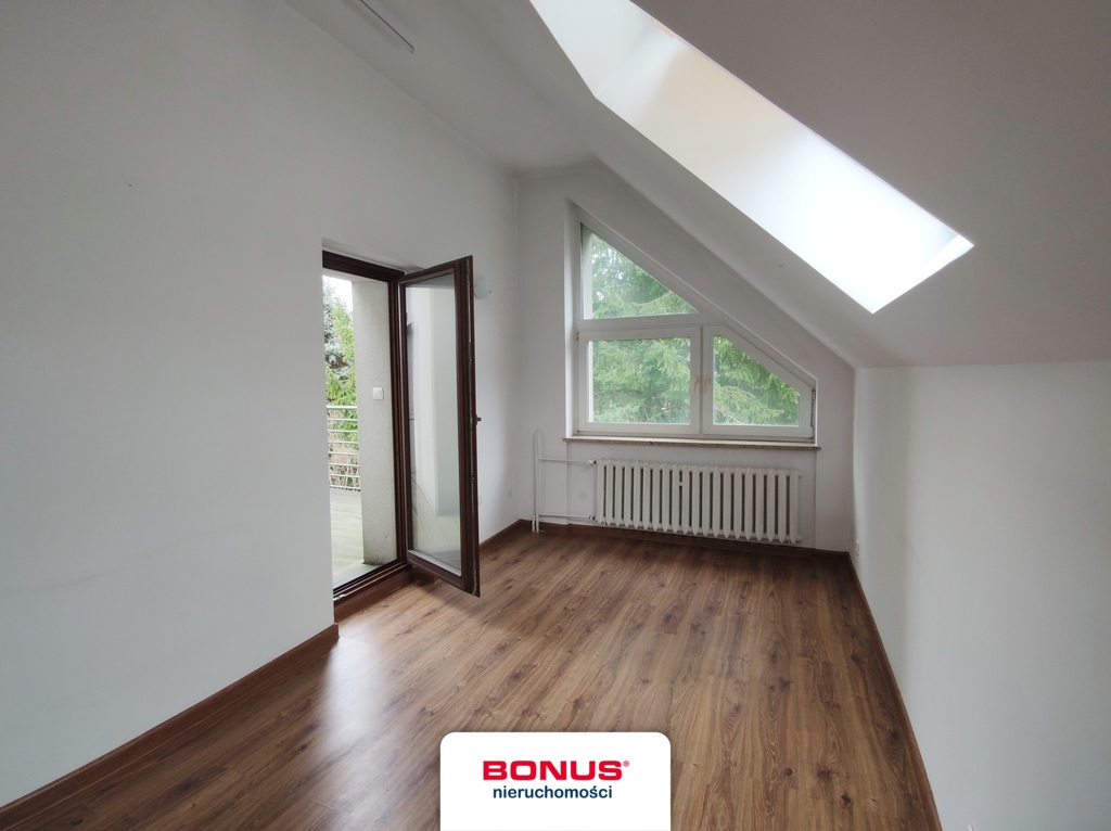 # Os. Bajkowe # skrajny, duży szereg # na biuro # (19)