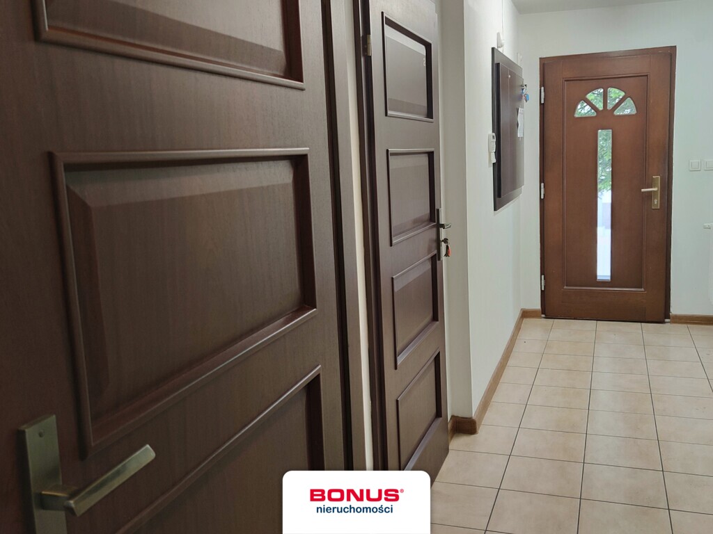 # Os. Bajkowe # skrajny, duży szereg # na biuro # (25)