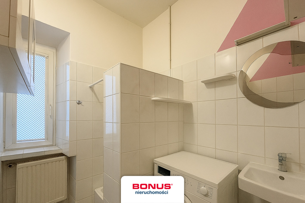 Przy Arenie i Przychodni Zdrowia Z garażem (10)