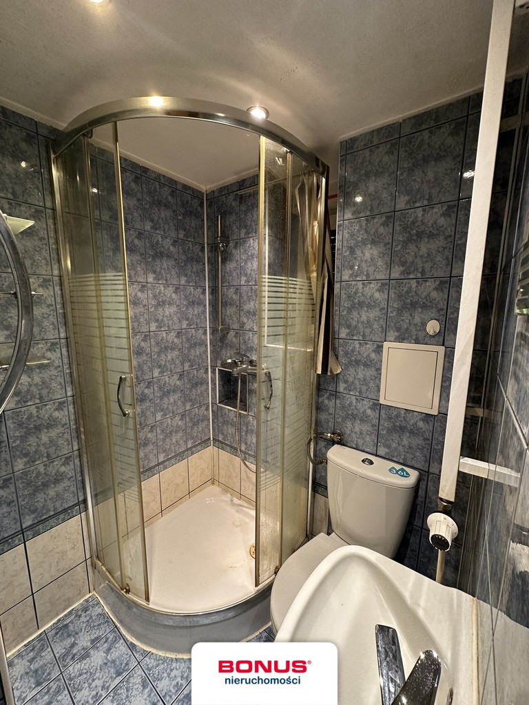 Przy Arenie i Przychodni Zdrowia Z garażem (11)