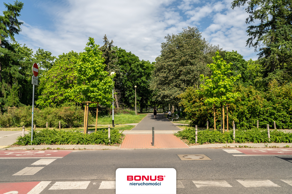 Przy Arenie i Przychodni Zdrowia Z garażem (18)