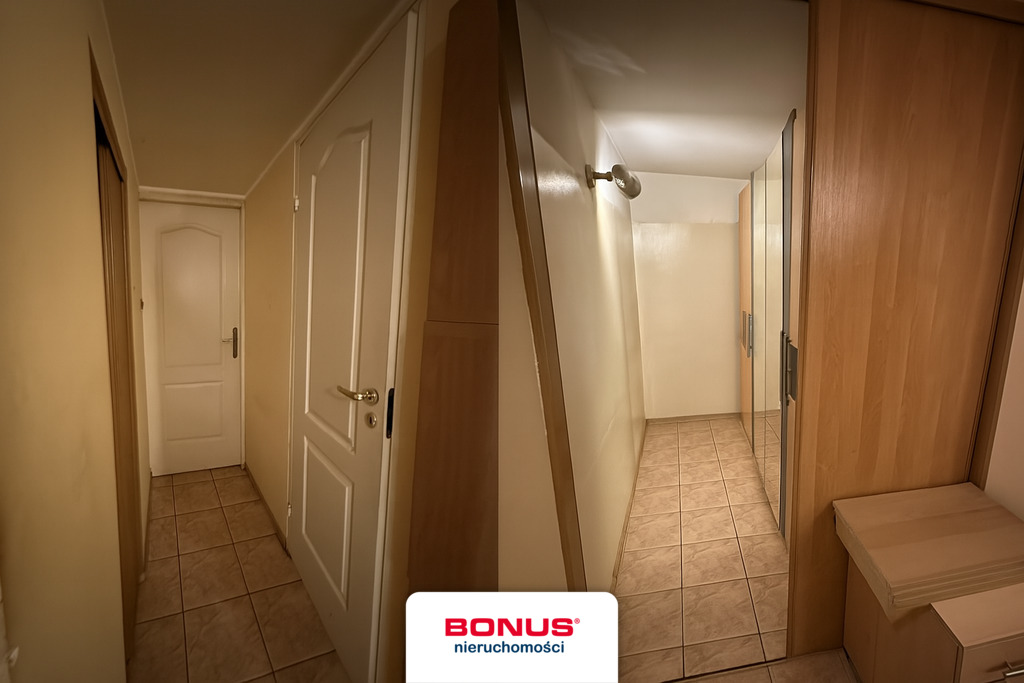 Przy Arenie i Przychodni Zdrowia Z garażem (14)