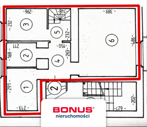 Przy Arenie i Przychodni Zdrowia Z garażem (16)