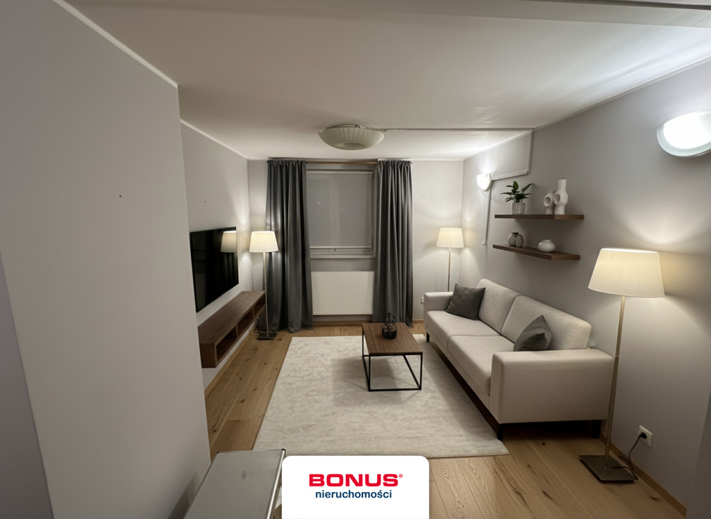 Przy Arenie i Przychodni Zdrowia Z garażem (5)