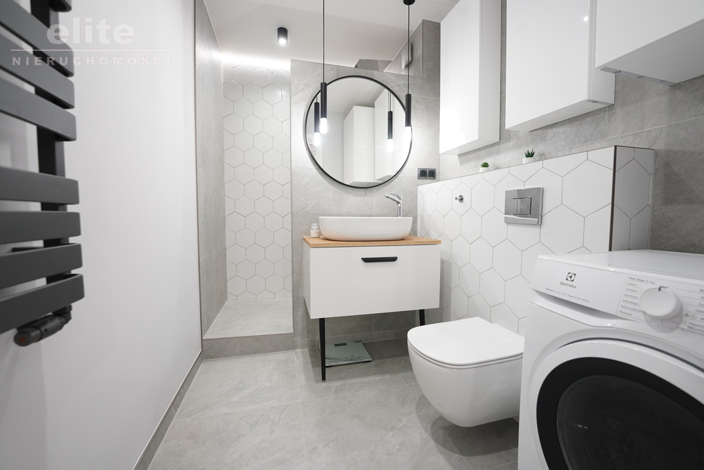 ŚRÓDMIEŚCIE, apartament 42m2 balkon+garaż (9)