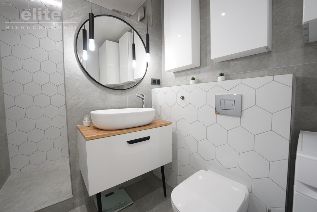 ŚRÓDMIEŚCIE, apartament 42m2 balkon+garaż (11)