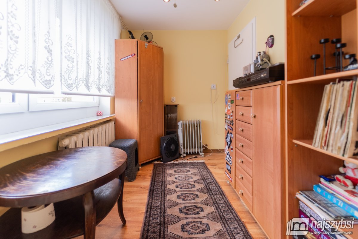 Łobez - umeblowane 4 pokoje, 2 balkony, centrum (13)