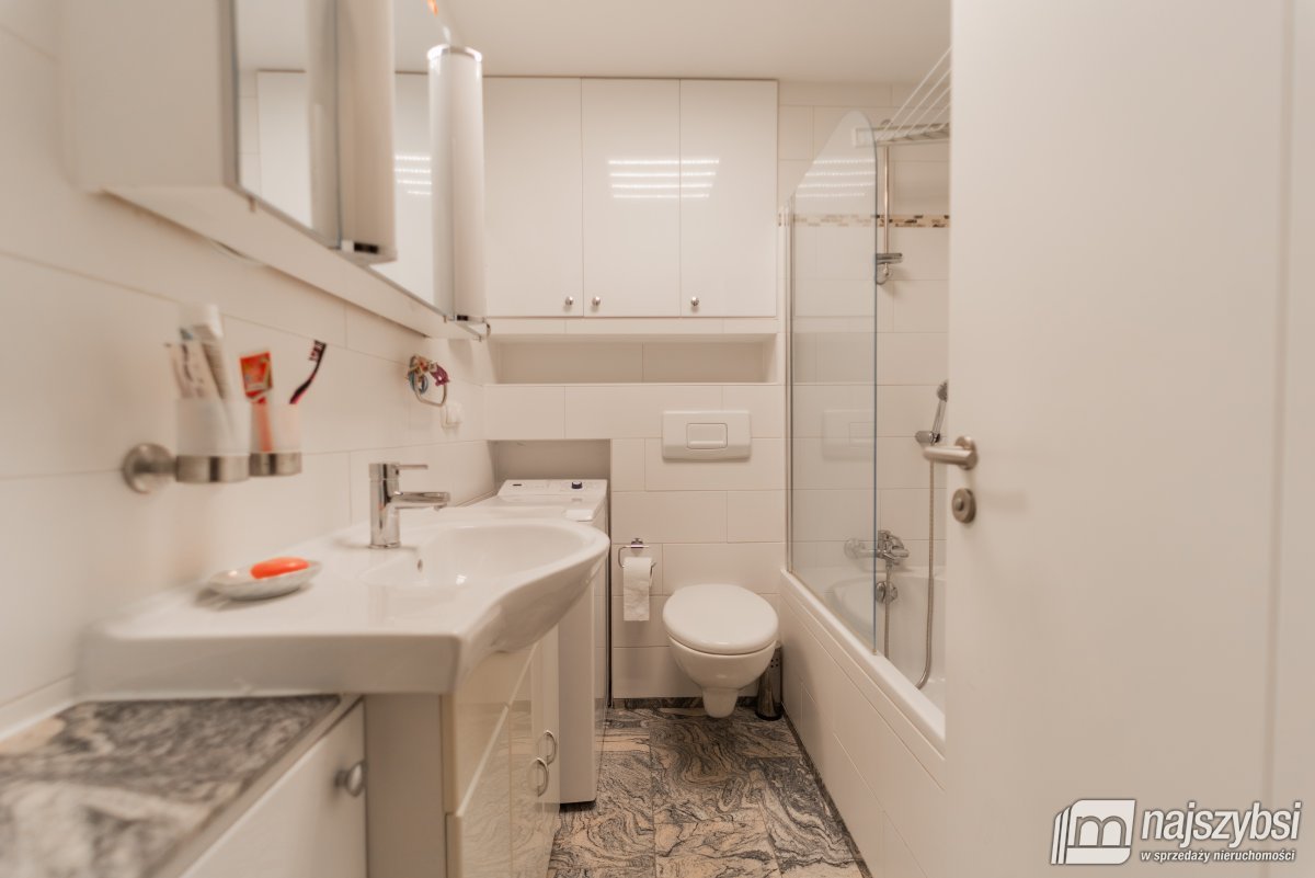 Łobez - umeblowane 4 pokoje, 2 balkony, centrum (14)