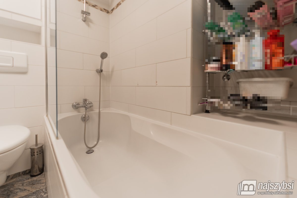 Łobez - umeblowane 4 pokoje, 2 balkony, centrum (15)