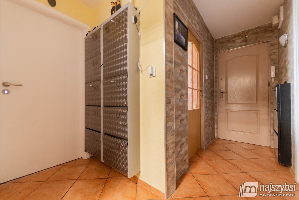 Łobez - umeblowane 4 pokoje, 2 balkony, centrum (17)