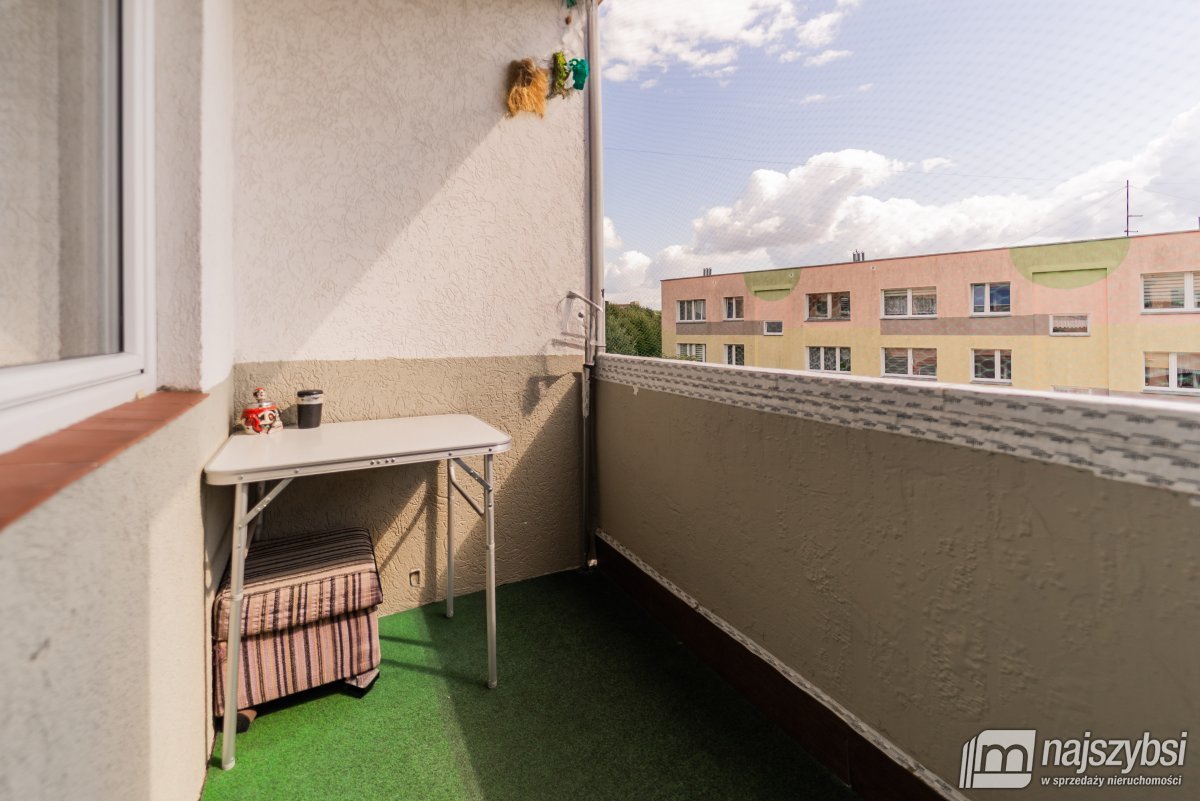 Łobez - umeblowane 4 pokoje, 2 balkony, centrum (9)