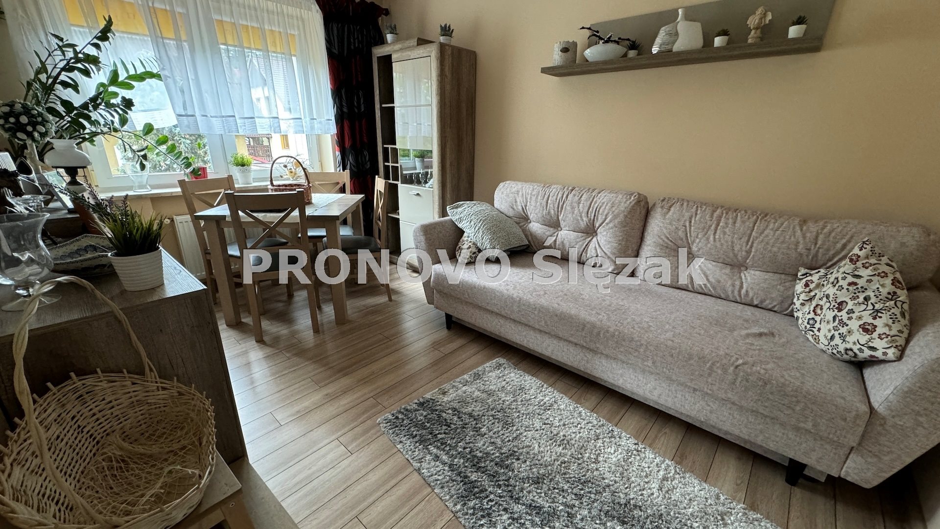 Sprzedam dom z tarasem w Obornikach Śląskich (3)