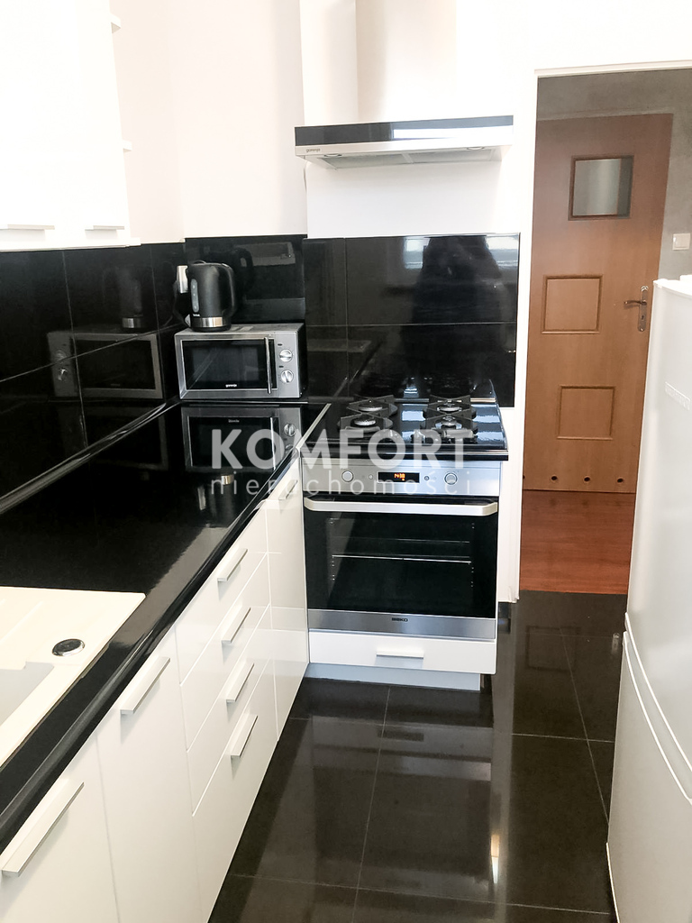 Słoneczne 2 pok. z balkonem po remoncie | Centrum (4)