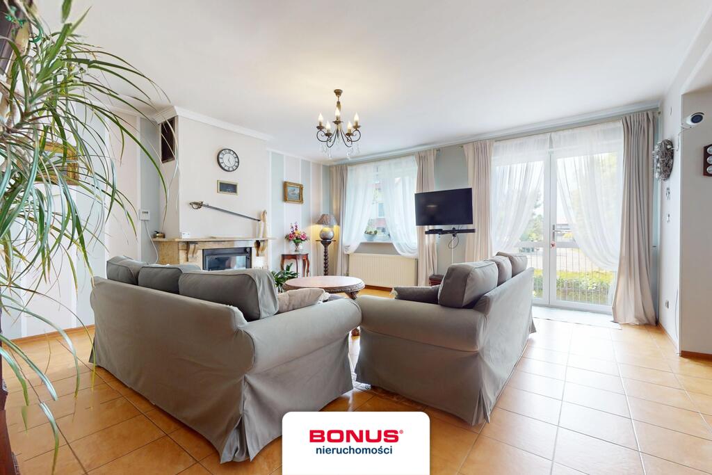 Pensjonat + Apartament + działka | Centrum Rewala (13)