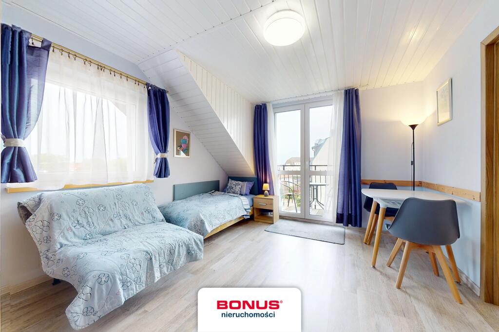 Duży dom z apartamentem 150 m2 i pokojami (24)