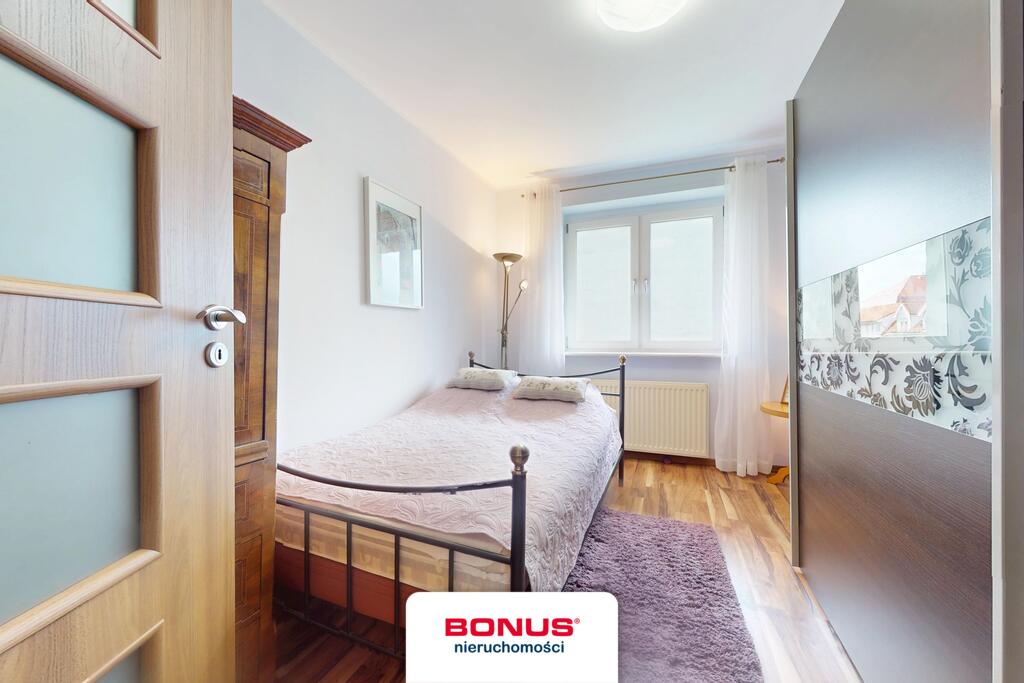 Duży dom z apartamentem 150 m2 i pokojami (26)