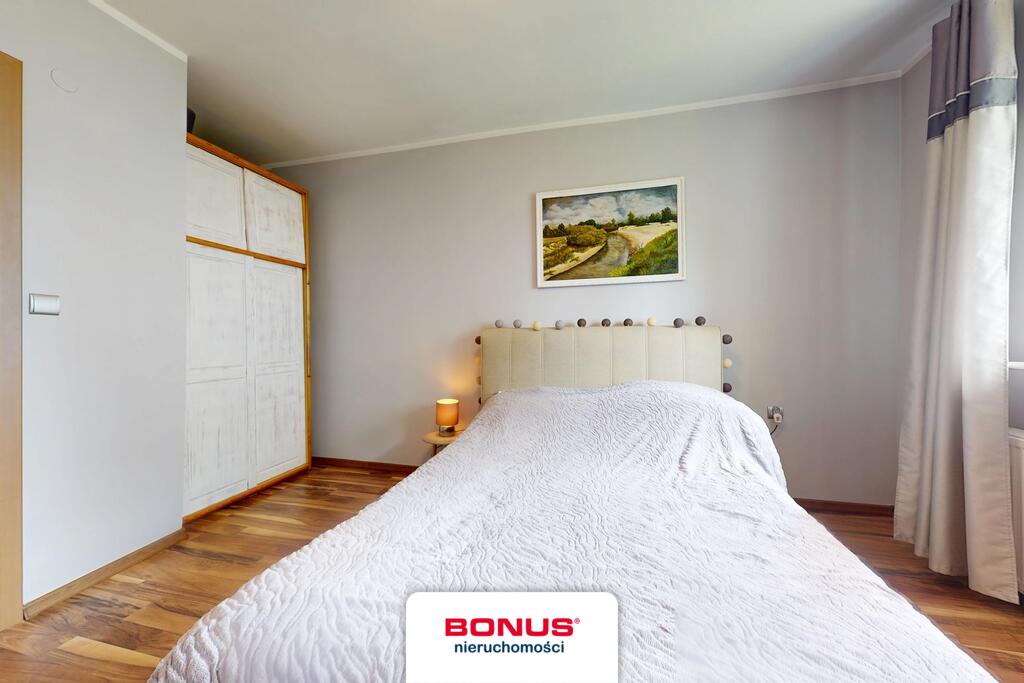 Duży dom z apartamentem 150 m2 i pokojami (29)