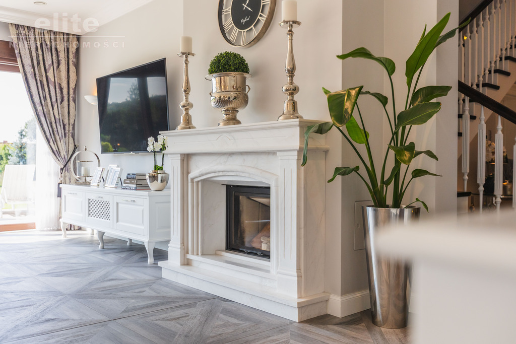 Na sprzedaż stylowy luksusowy dom z basenem ! (15)