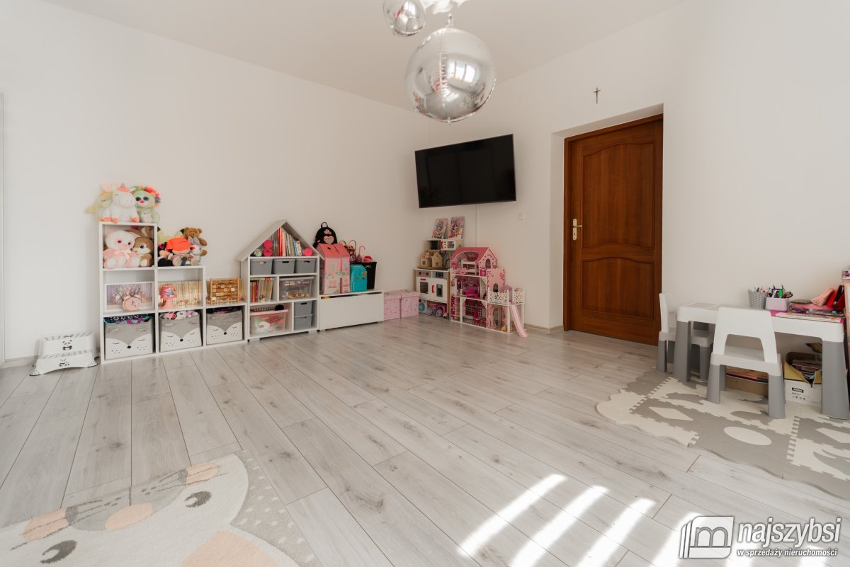 DOM WOLONOSTOJĄCY - KOSIN (15)